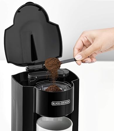 Black+Decker Coffee Machine with Coffee Mug, 350 Watt, Black - DCM25N-B5